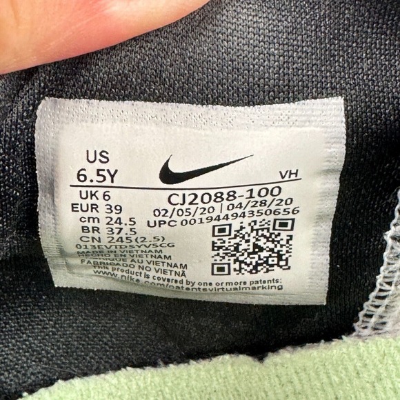 Nike Speed Air Zoom Running Shoes 6.5Y White Black Lace Up Kids Youth CJ2088-100 - Picture 7 of 9